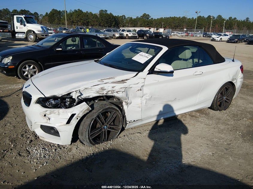 BMW 230i 2021 — миниатюра 2