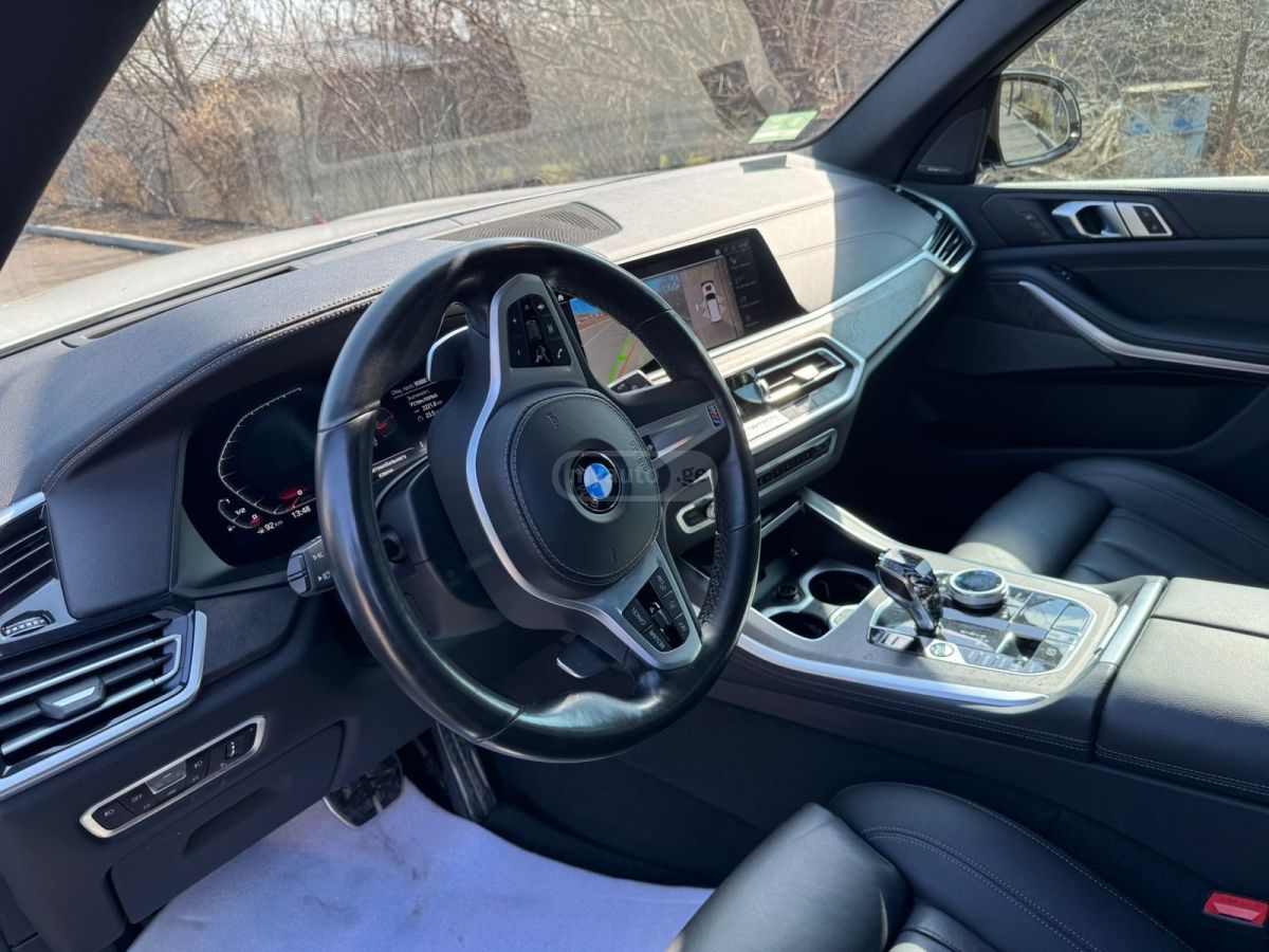BMW X5 - фото 10