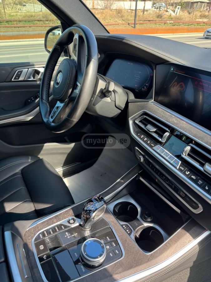 BMW X5 - фото 8