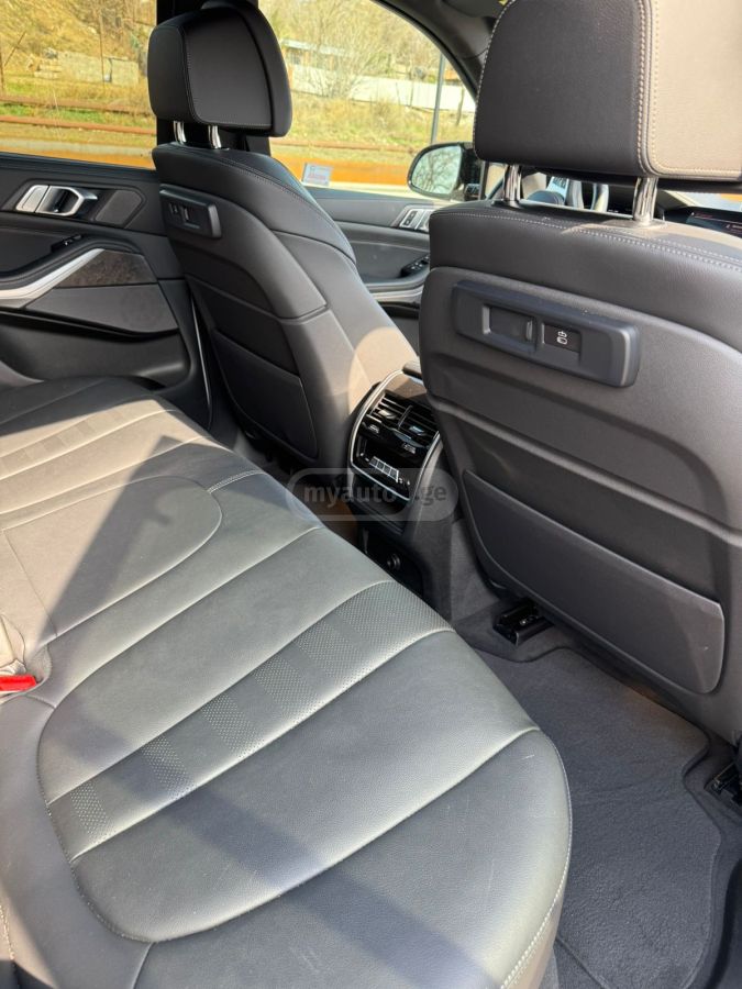 BMW X5 - фото 9