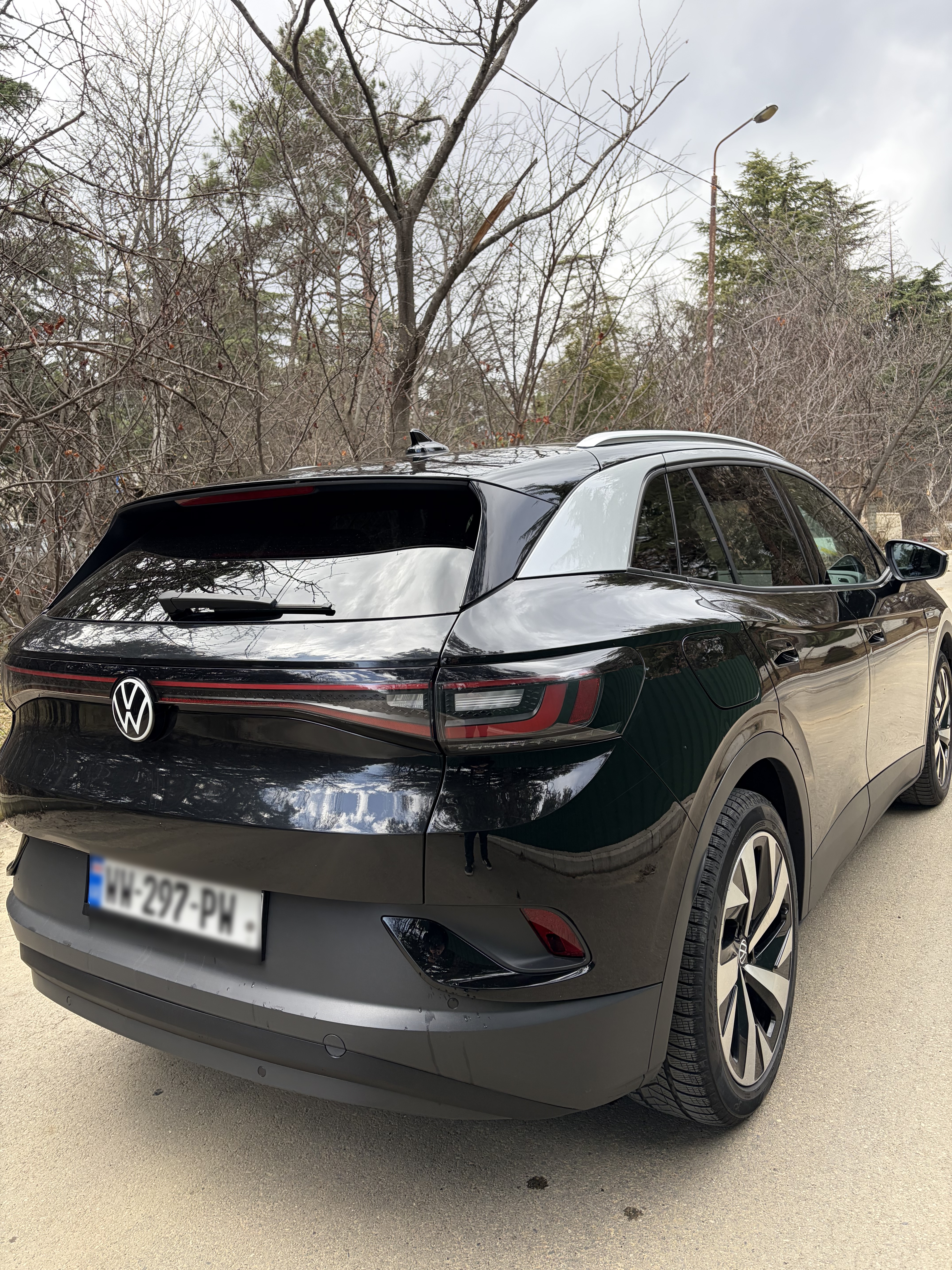 Volkswagen ID 4 - фото 3