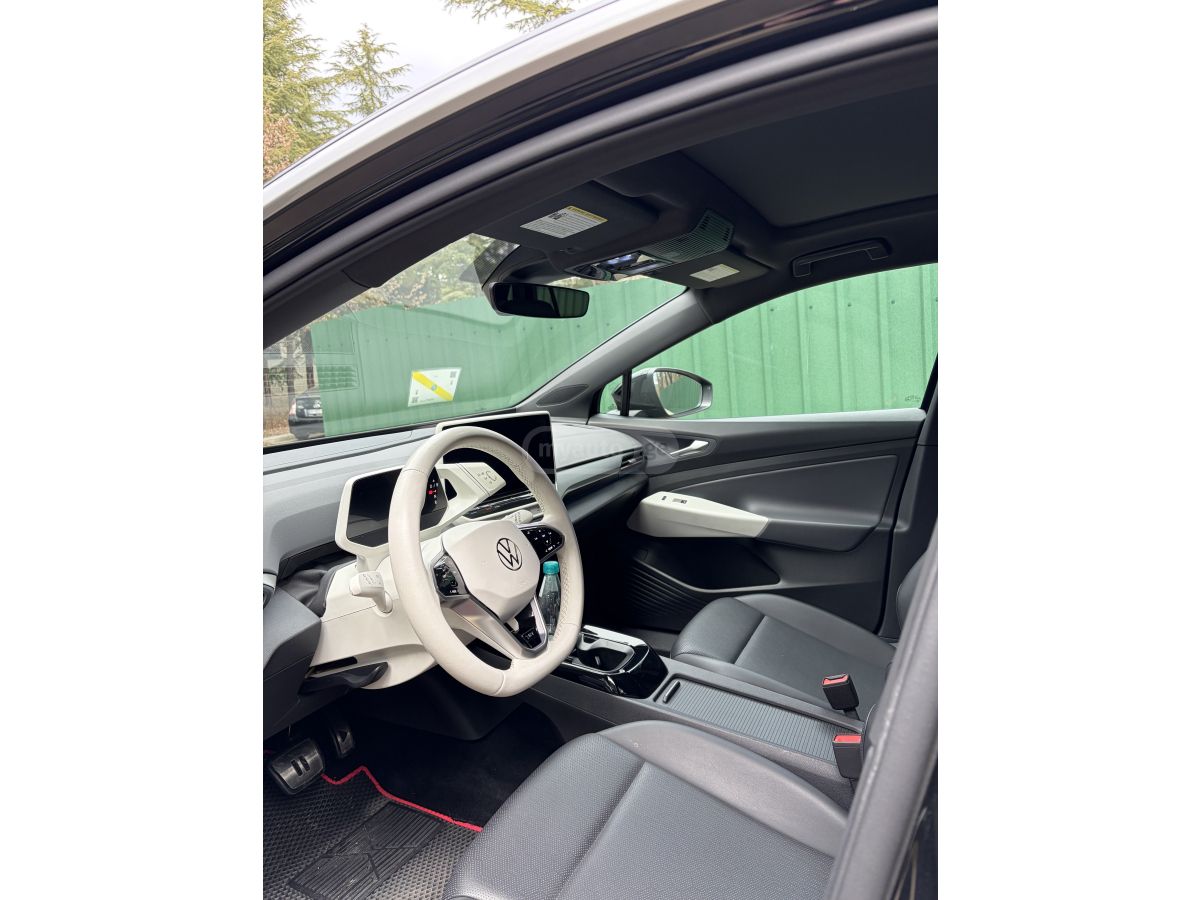 Volkswagen ID 4 - фото 7