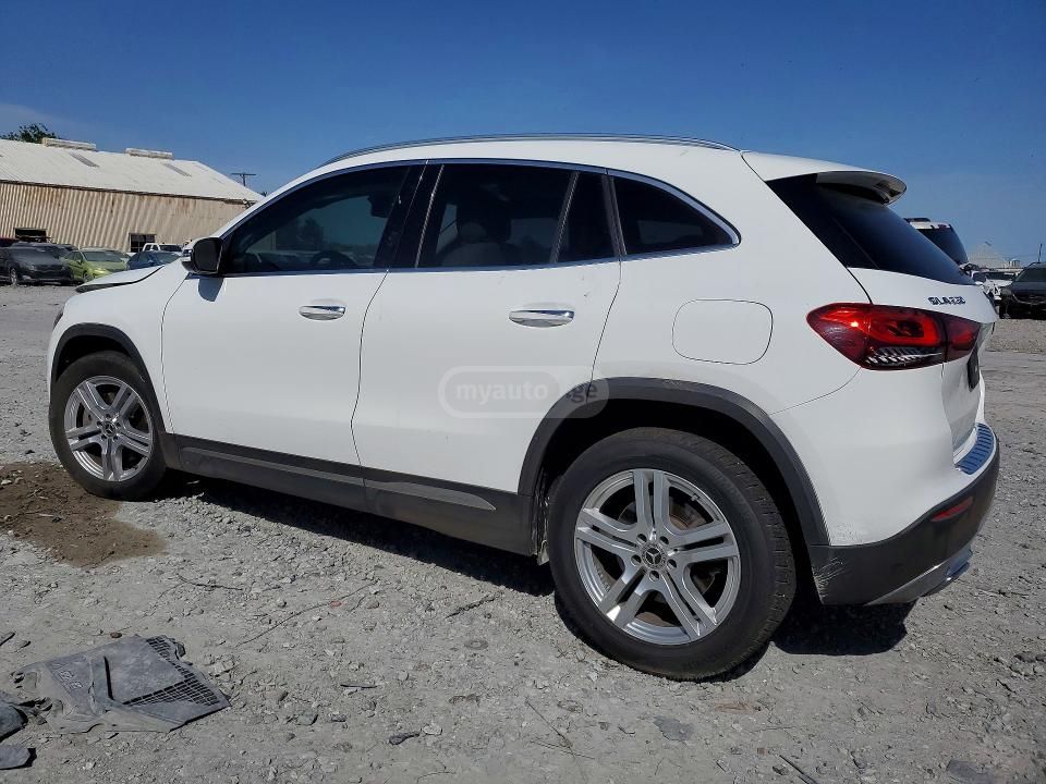 Mercedes-Benz Base GLA 250 4dr Front-Wheel D — миниатюра 2