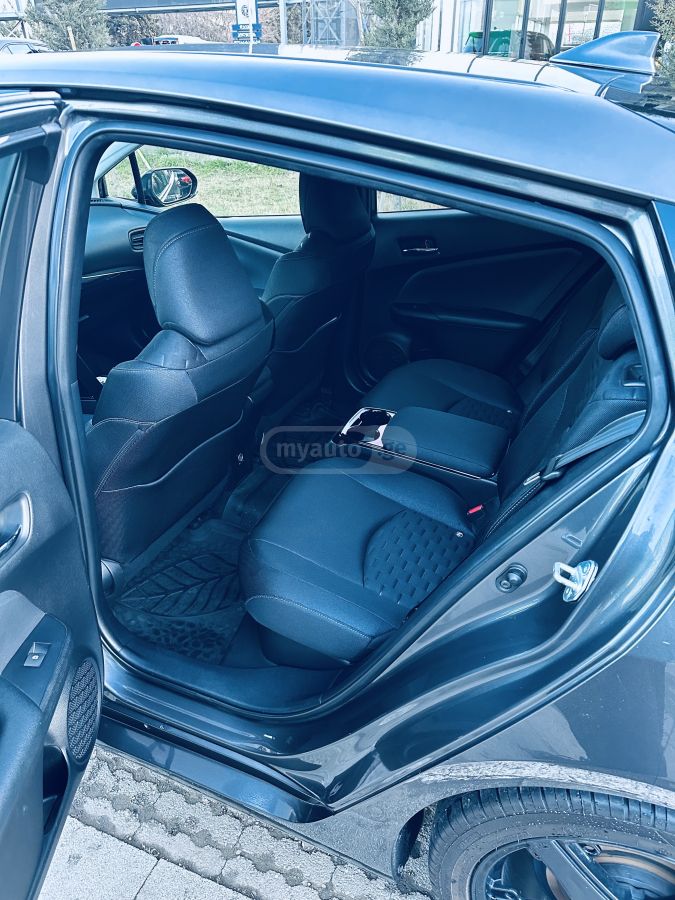 Toyota Prius - фото 10