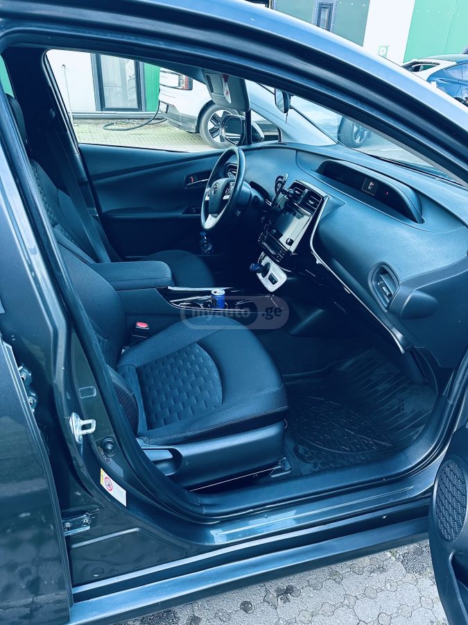 Toyota Prius - фото 12