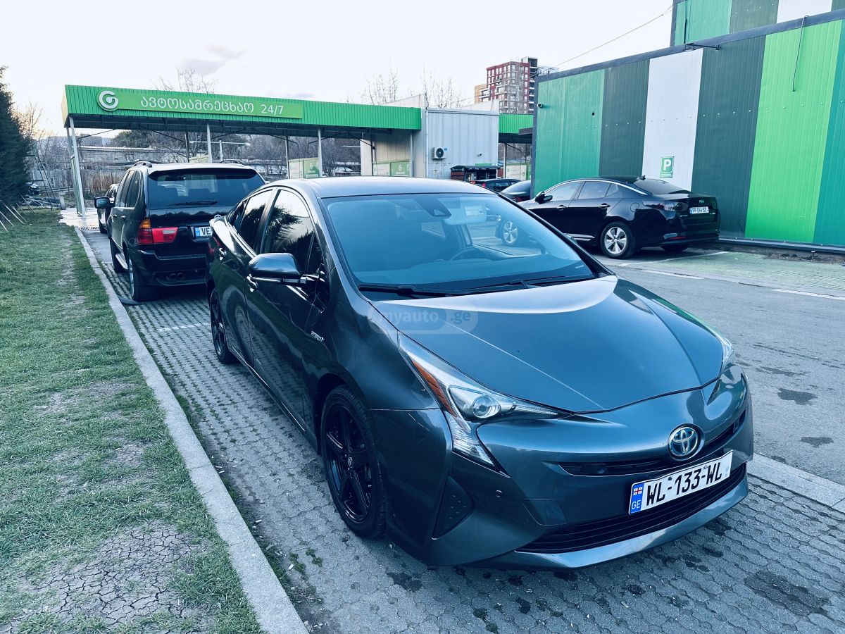 Toyota Prius - фото 4