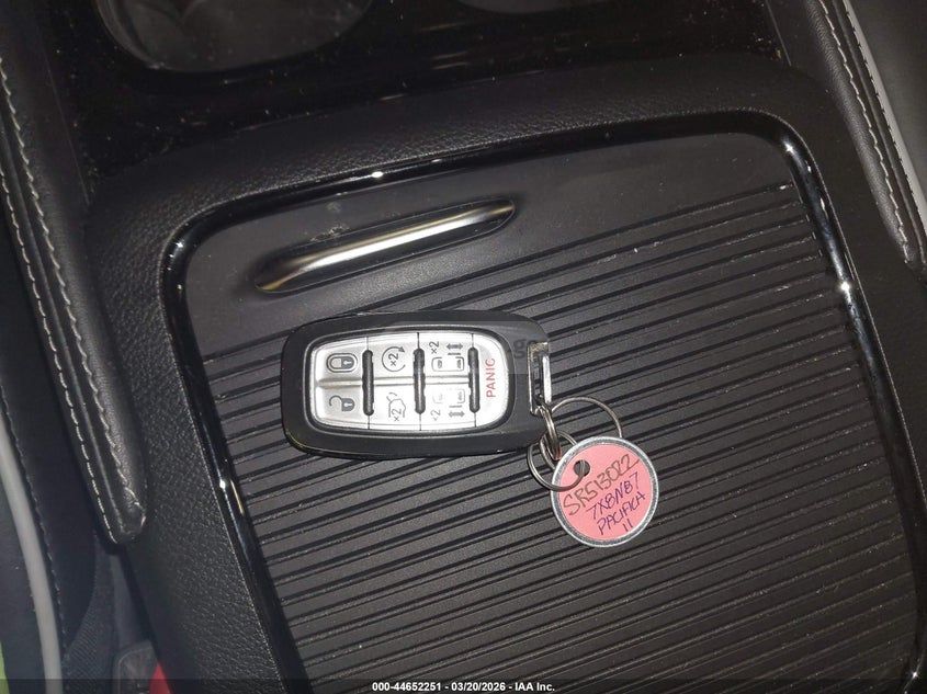 Chrysler Pacifica 2025 — миниатюра 10