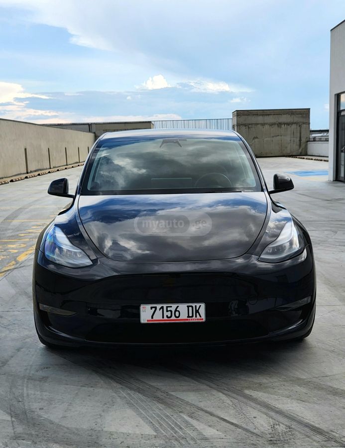 Tesla Model Y - фото 4