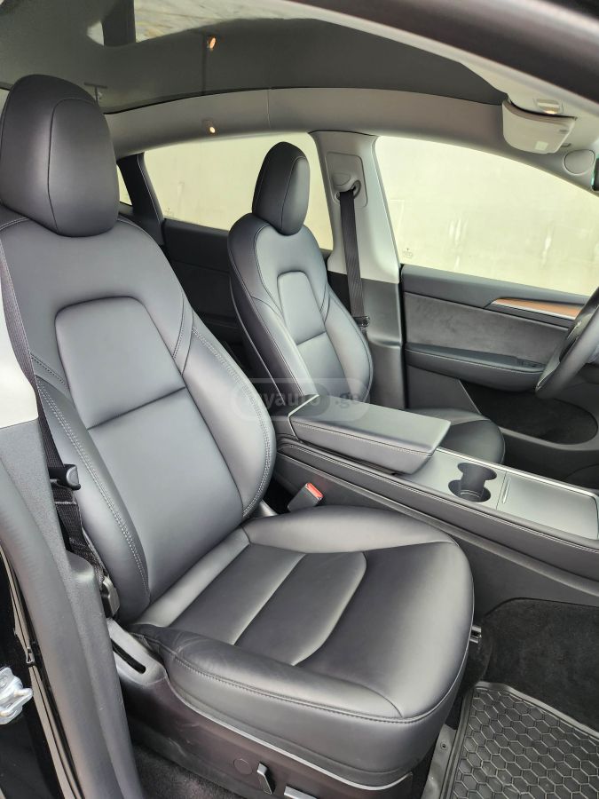Tesla Model Y - фото 8