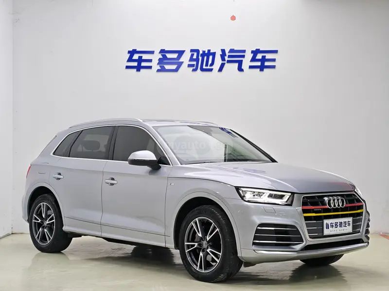 Audi Q5 - фото 2