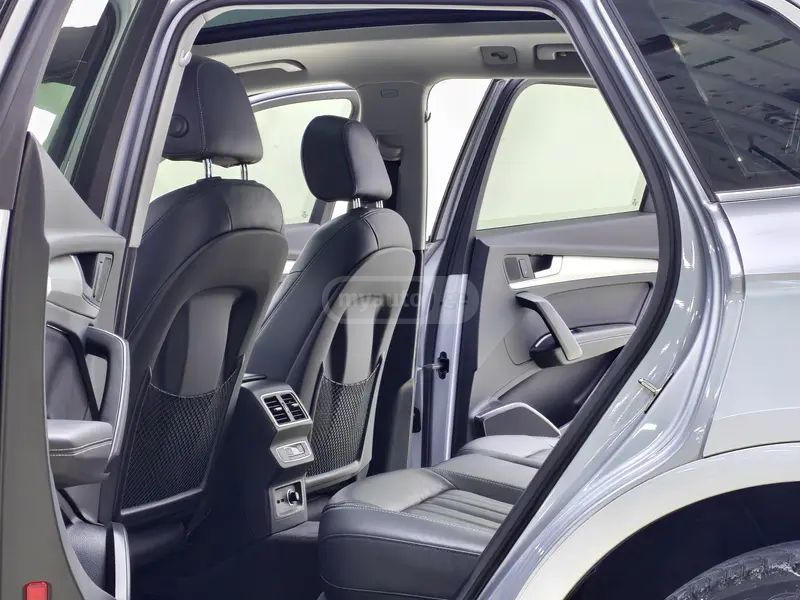 Audi Q5 - фото 8