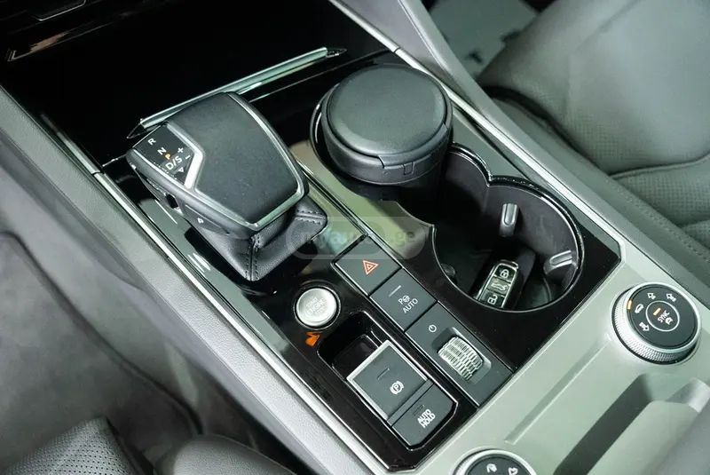 Volkswagen Touareg 2021 — миниатюра 12