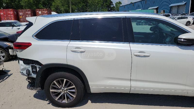 Toyota Highlander - фото 14