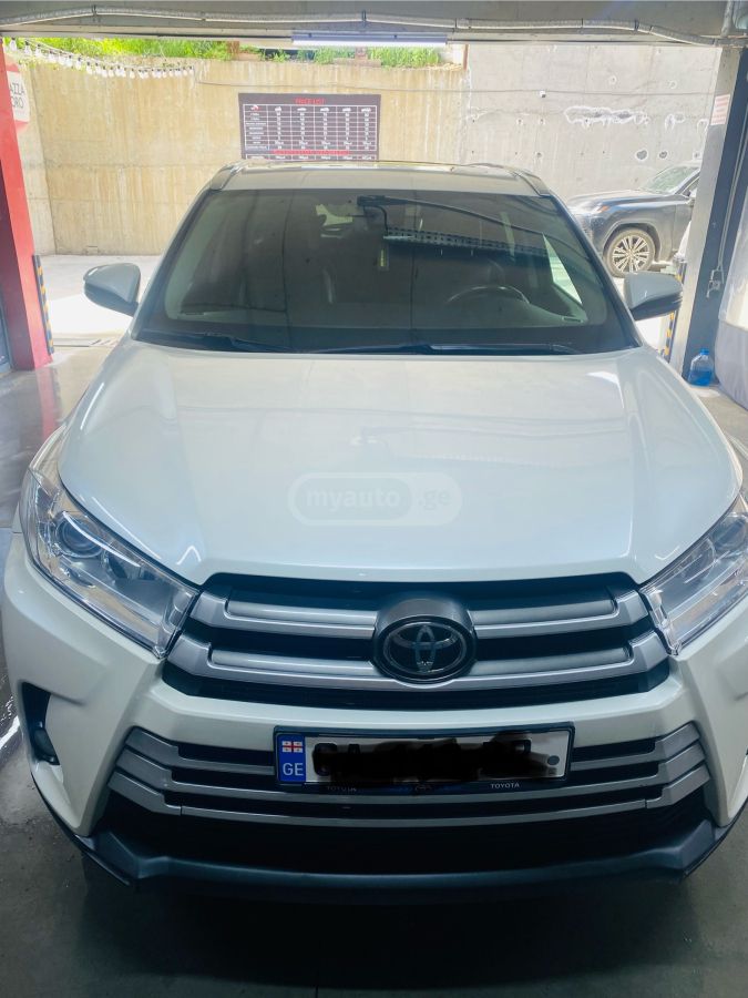 Toyota Highlander - фото 3
