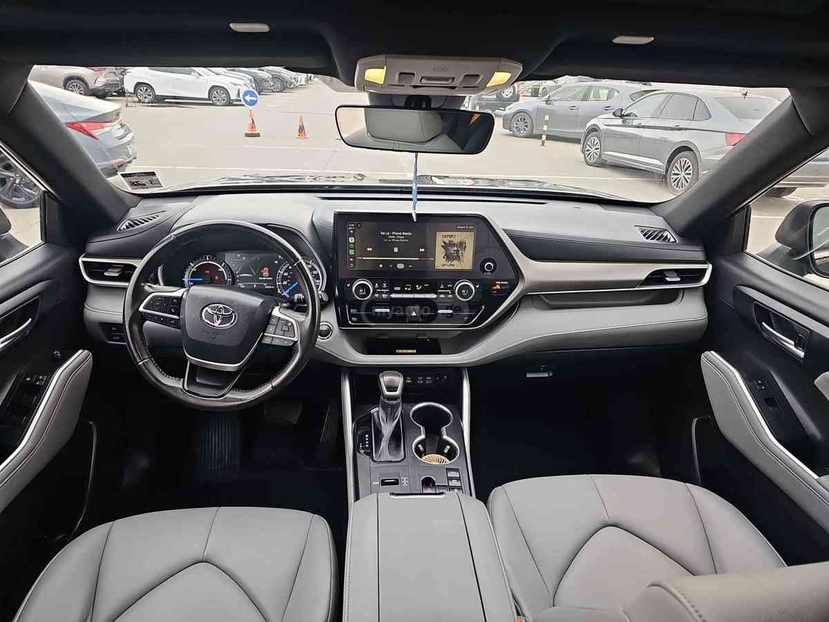 Toyota XLE 4dr All-Wheel Drive CVT — миниатюра 7