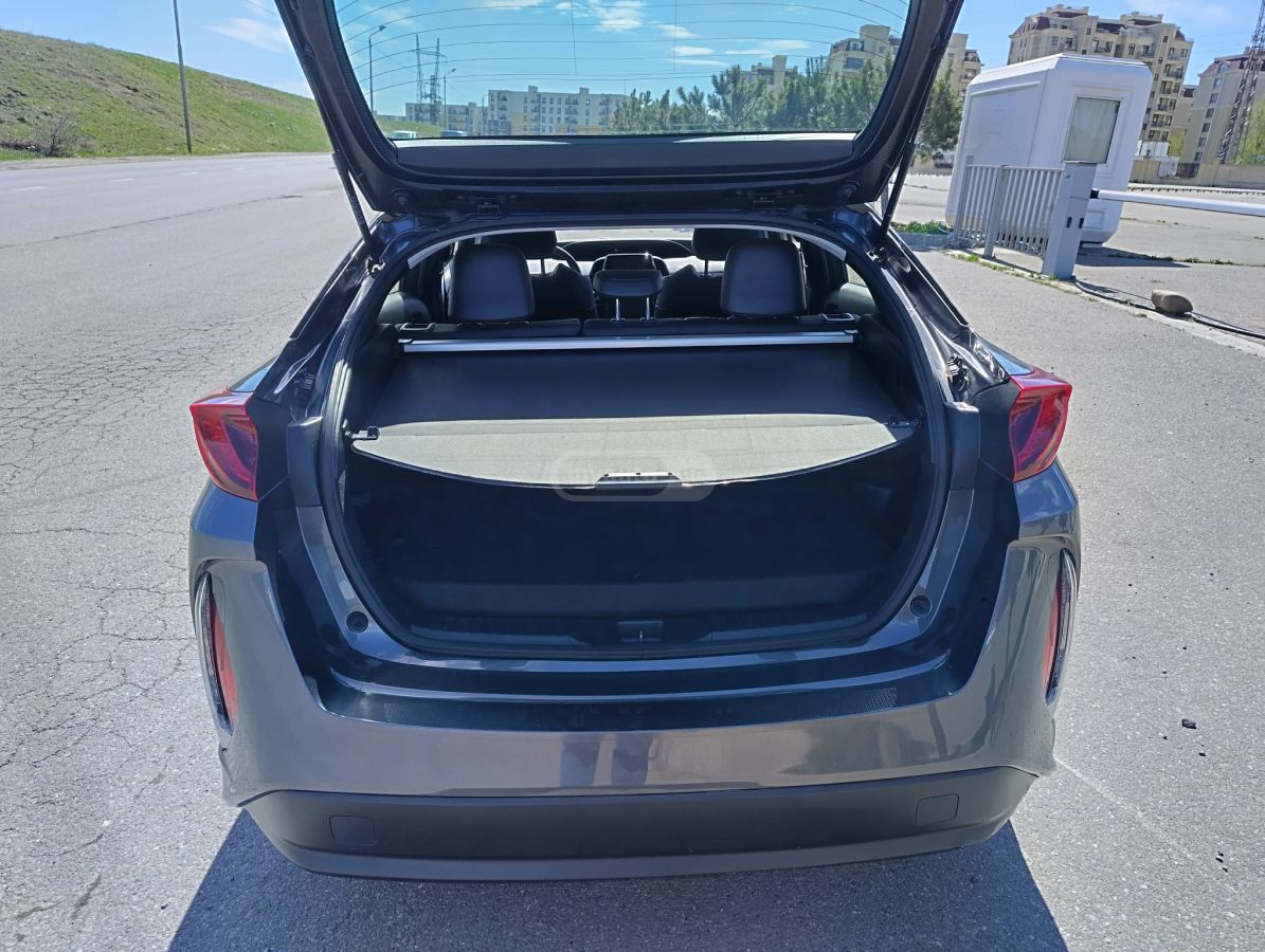 Toyota Prius - фото 5