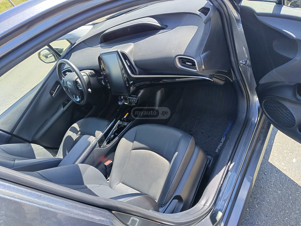 Toyota Prius - фото 6