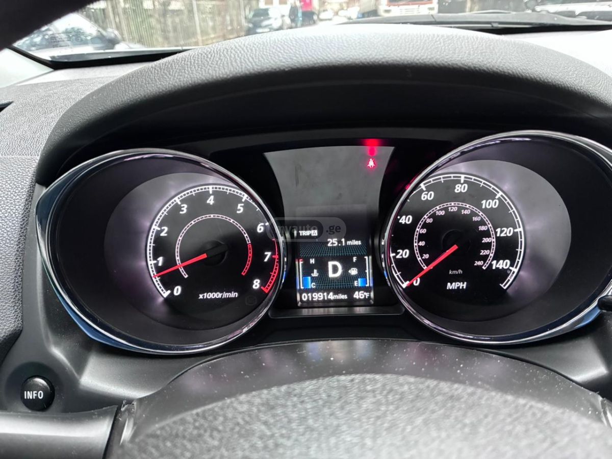 Mitsubishi Outlander Sport - фото 12