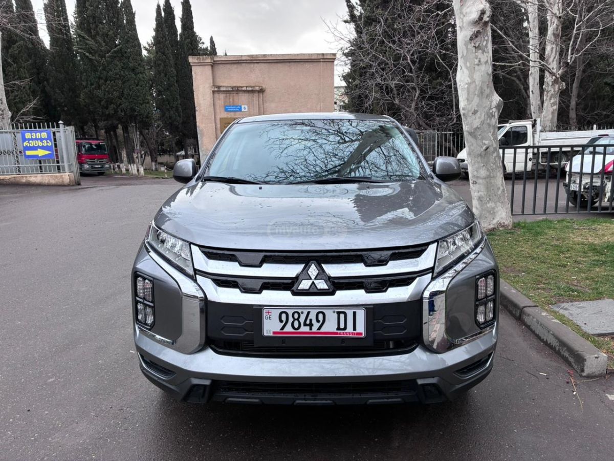 Mitsubishi Outlander Sport - фото 2