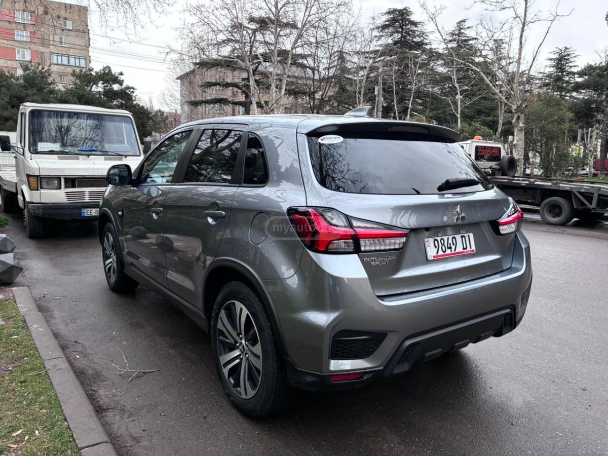Mitsubishi Outlander Sport - фото 5