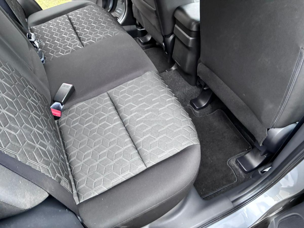 Mitsubishi Outlander Sport - фото 7