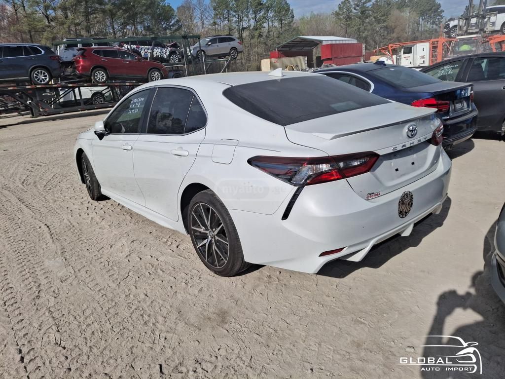 Toyota SE Nightshade 4dr Front-Wheel — миниатюра 10