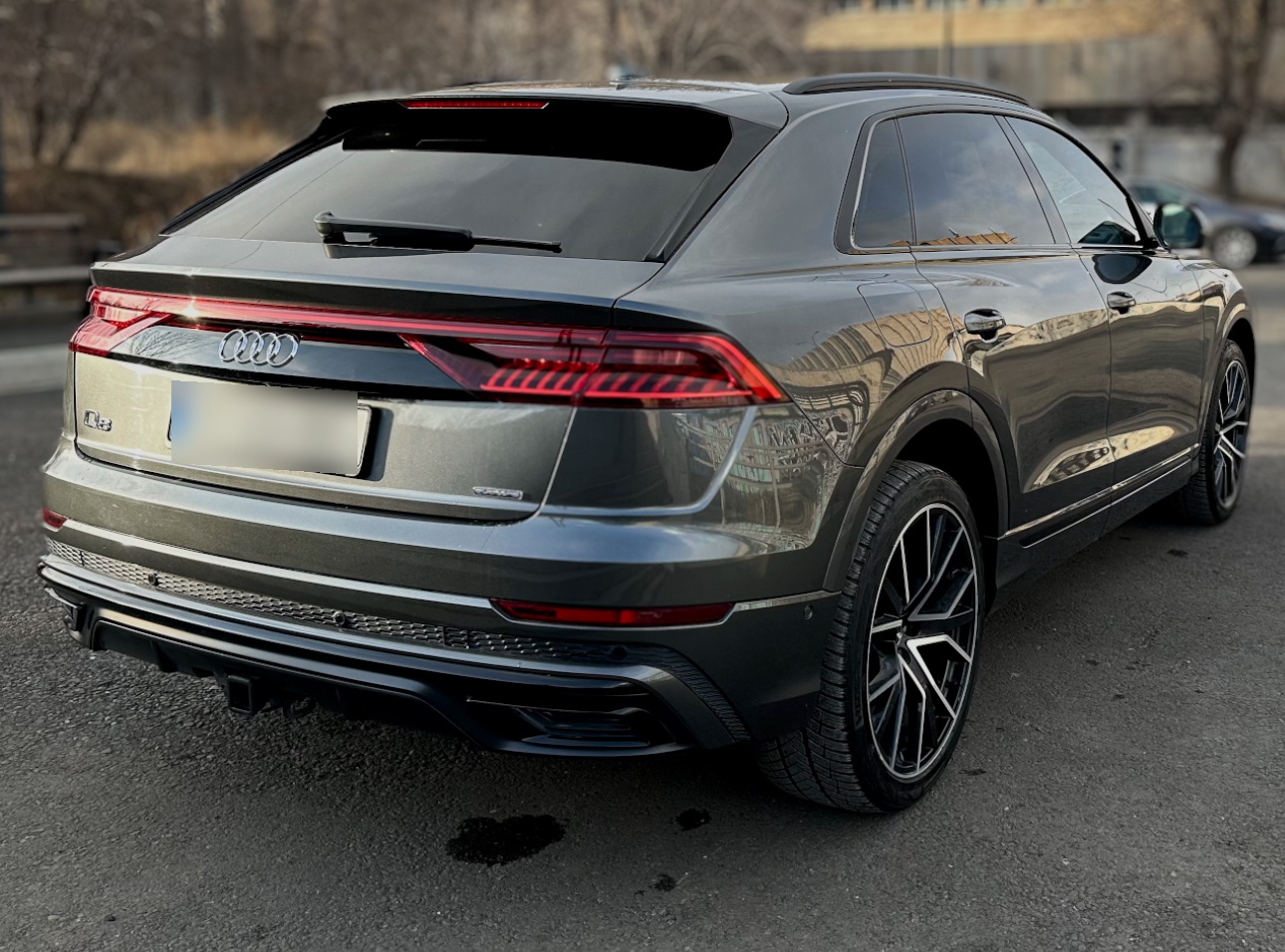 AudiQ82019