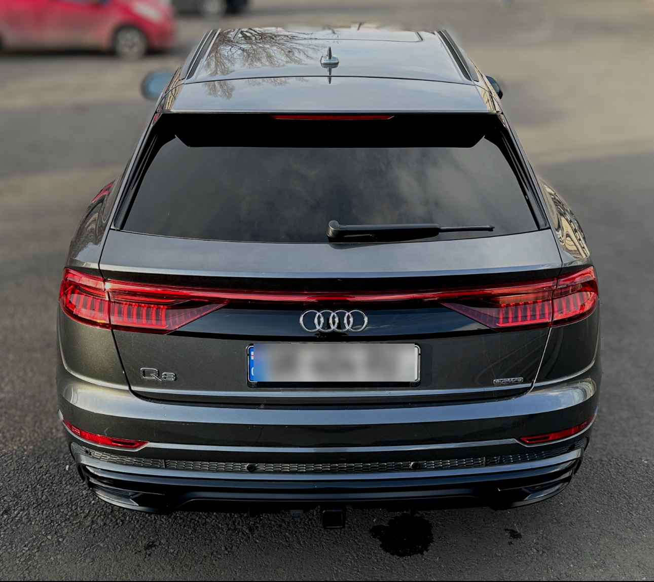 AudiQ82019