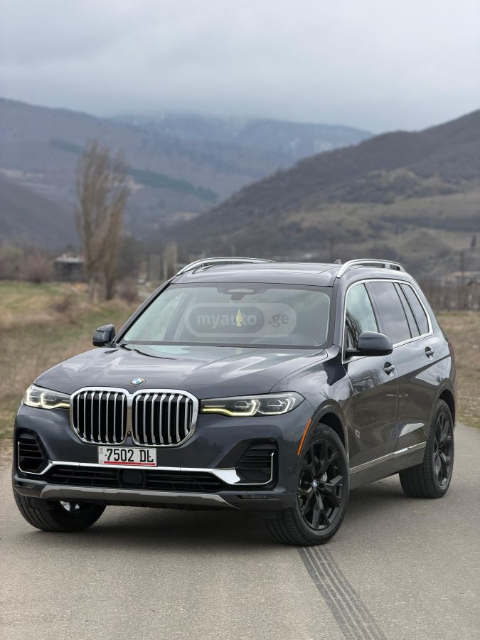 BMW X7 - фото 3