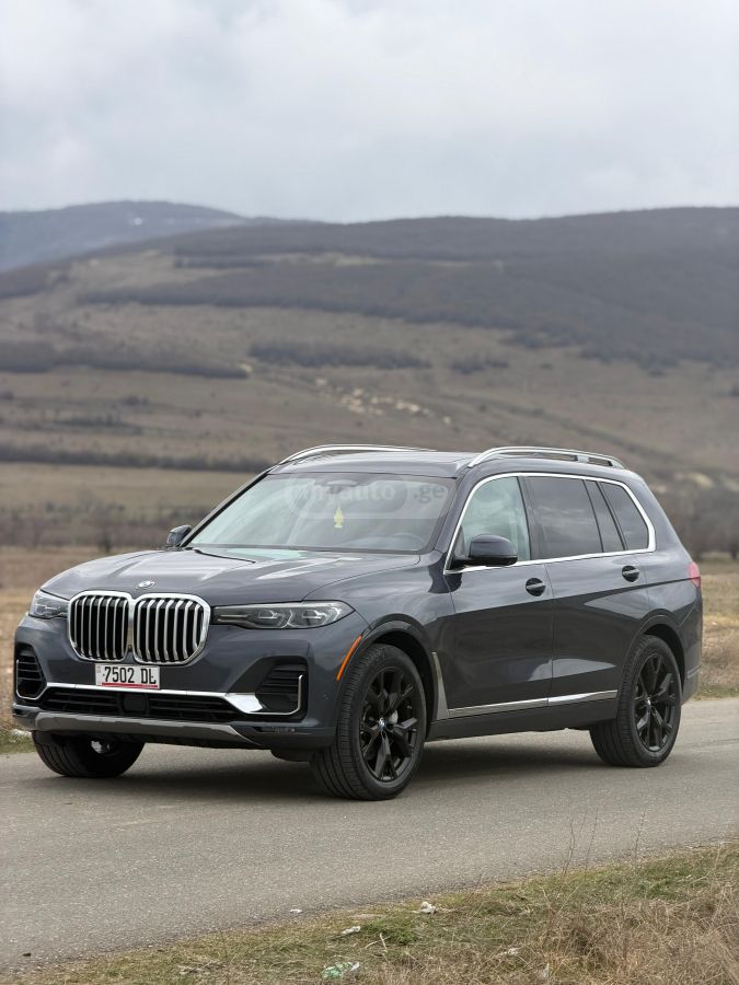 BMW X7 - фото 4