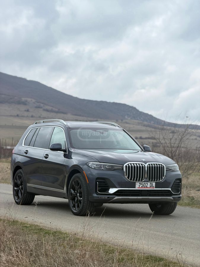 BMW X7 - фото 5