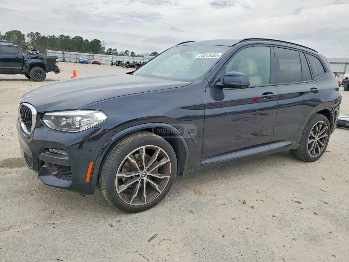 BMW X3 - фото 1