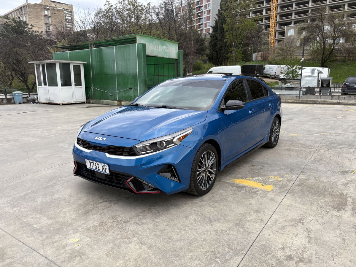 Kia Forte Gt line 2023 — миниатюра 1