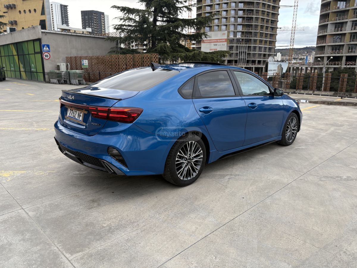 Kia Forte Gt line 2023 — миниатюра 4