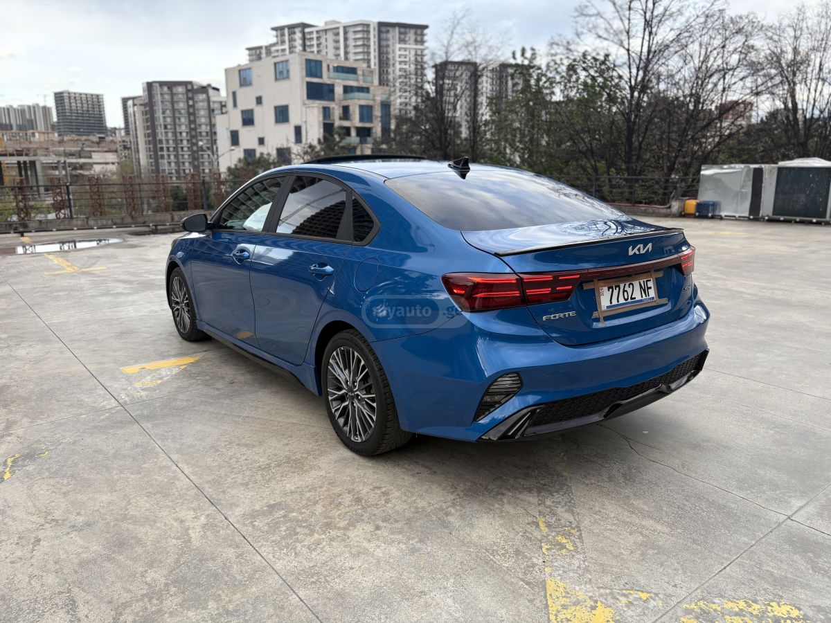 Kia Forte Gt line 2023 — миниатюра 6
