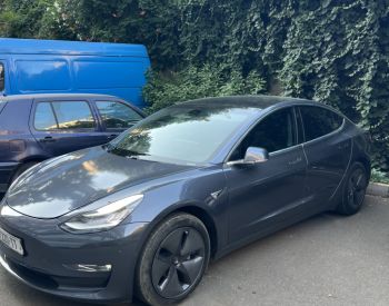 TeslaModel 3