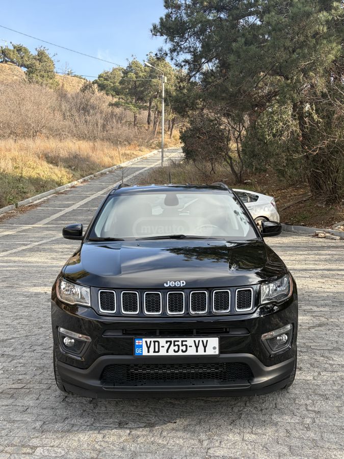 Jeep Compass - фото 1