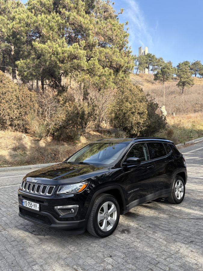 Jeep Compass - фото 2