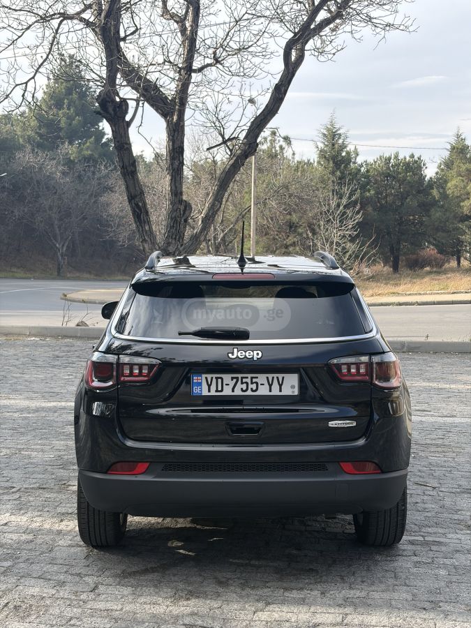 Jeep Compass - фото 5