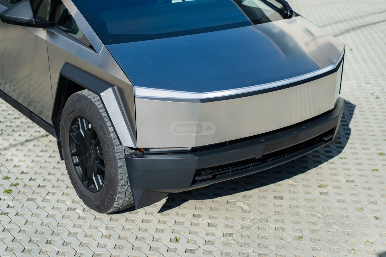 Tesla Cybertruck  