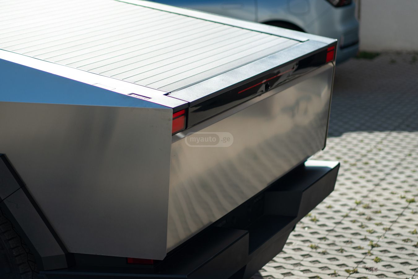 Tesla Cybertruck  