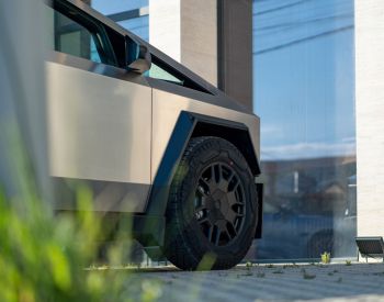 Tesla Cybertruck  