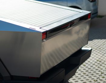 Tesla Cybertruck  