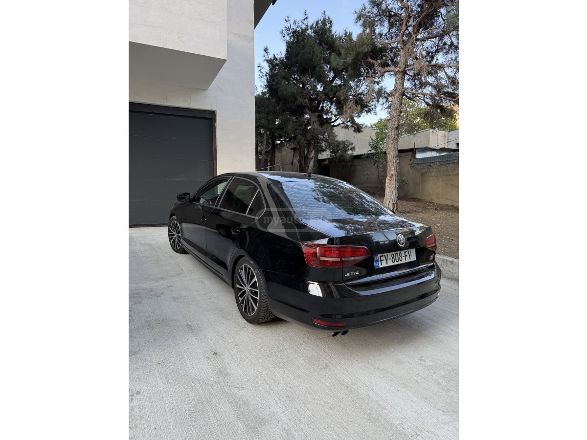 Volkswagen Jetta - фото 4