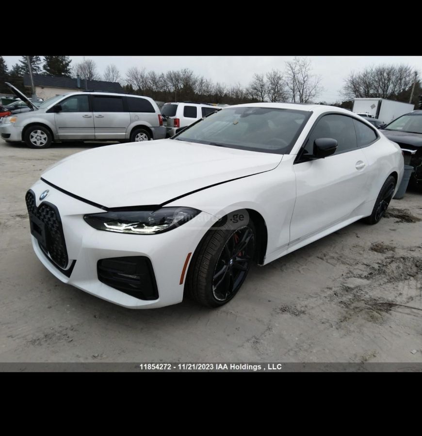 BMW Base 2dr Rear-Wheel Drive Coup — миниатюра 11