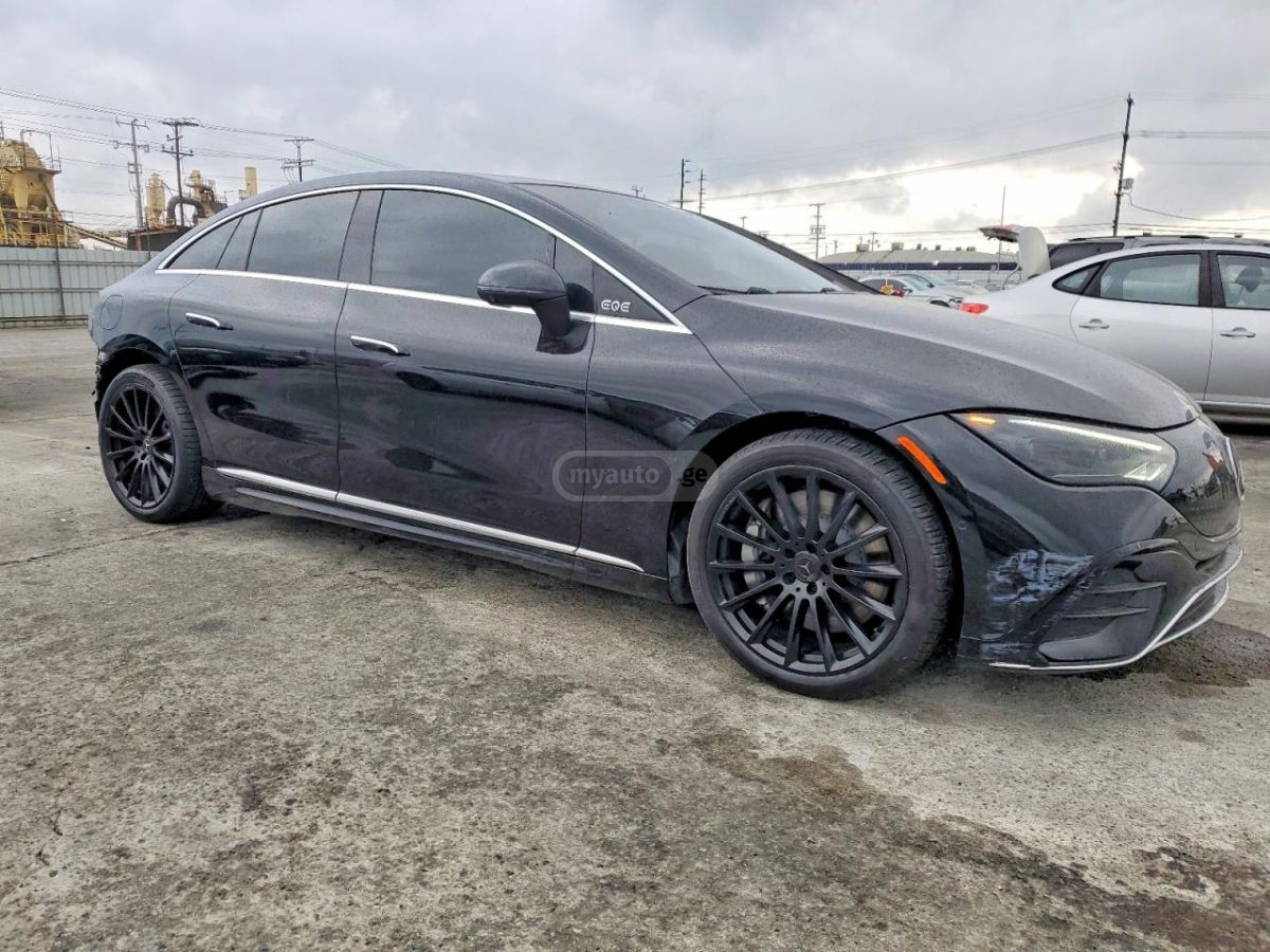 Mercedes-Benz EQE 350 - фото 1