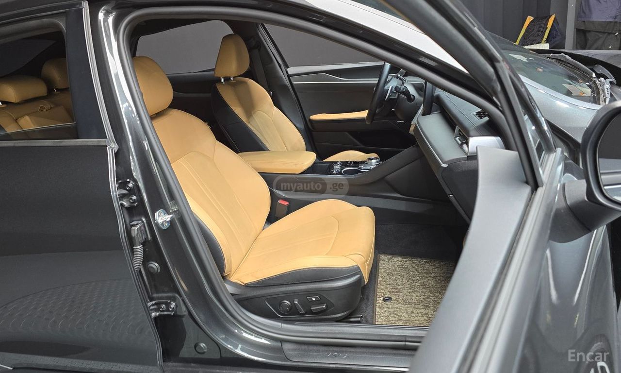 Kia K5 - фото 12