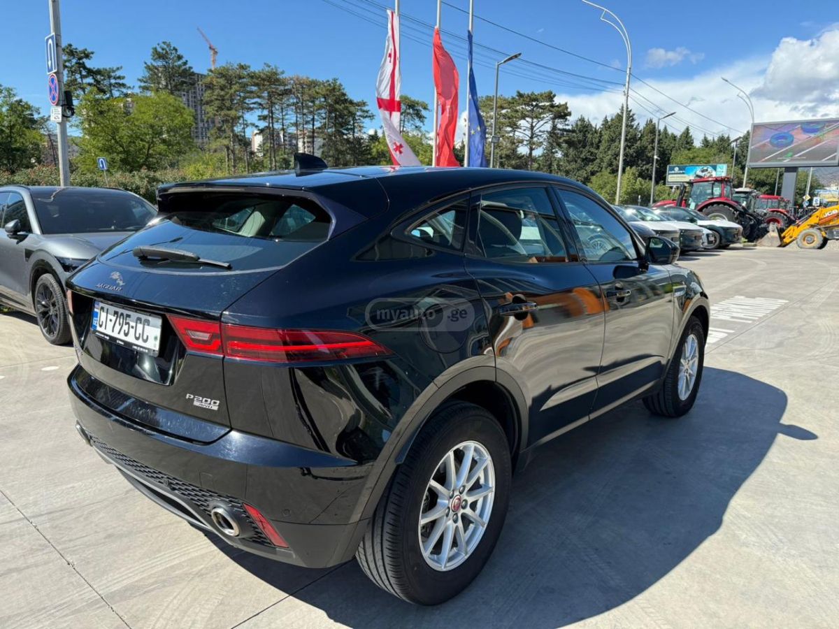 Jaguar E-Pace 2020 — миниатюра 4