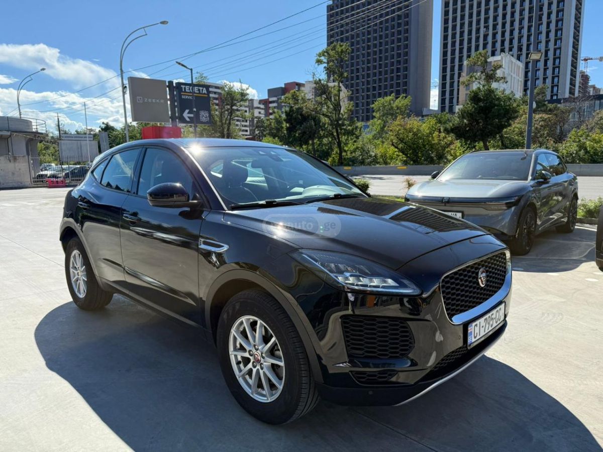 Jaguar E-Pace 2020 — миниатюра 6