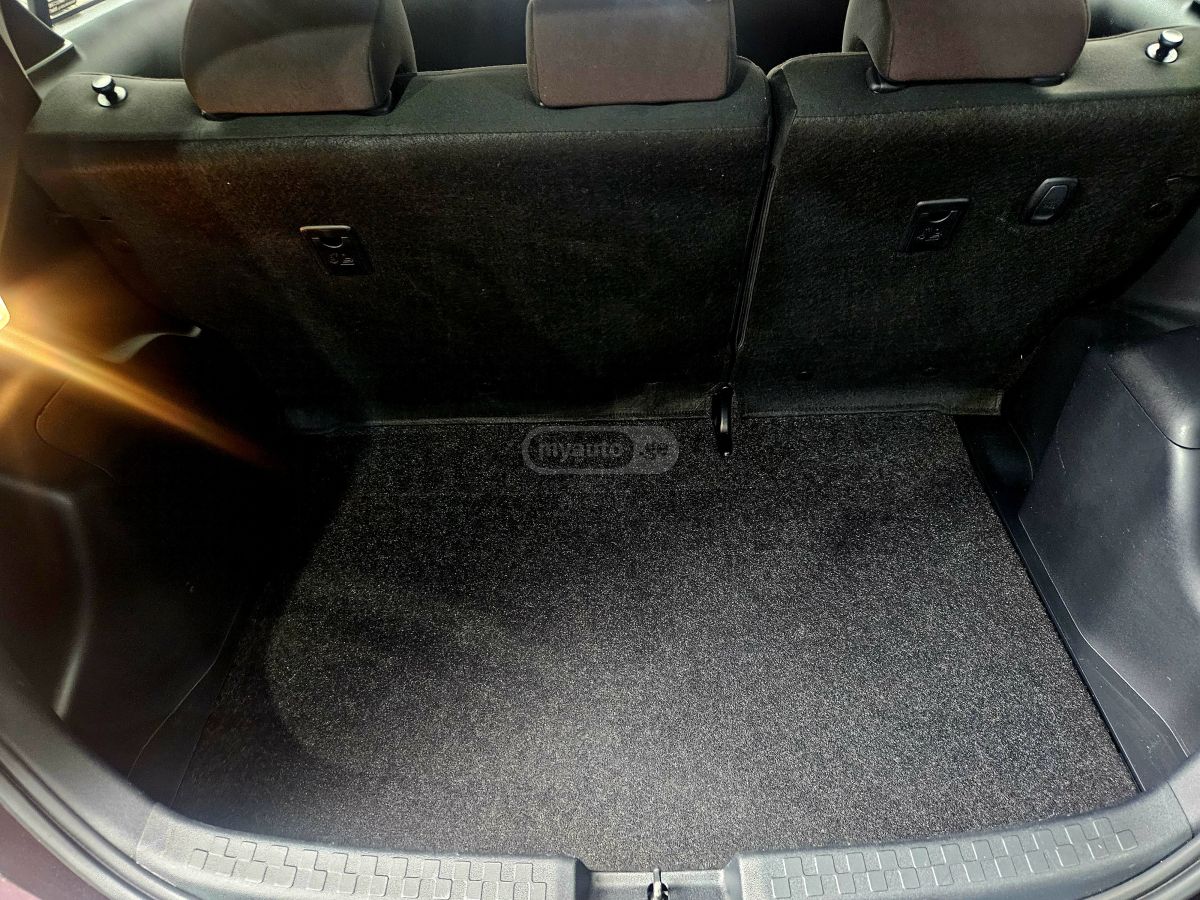 Toyota Aqua - фото 13